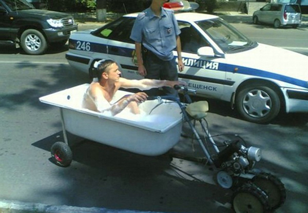 7. Ett badkar som en motorcykel