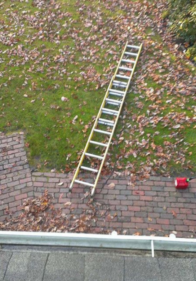 3. Jag höll på att julpynta på taket - hur kommer jag ner nu?