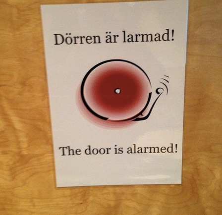 2. Dörren är oroad