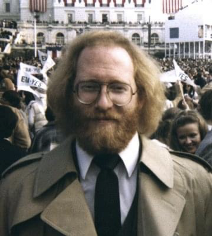 2. Min pappa vid 25 års ålder - jag tycker att han ser supercool ut.