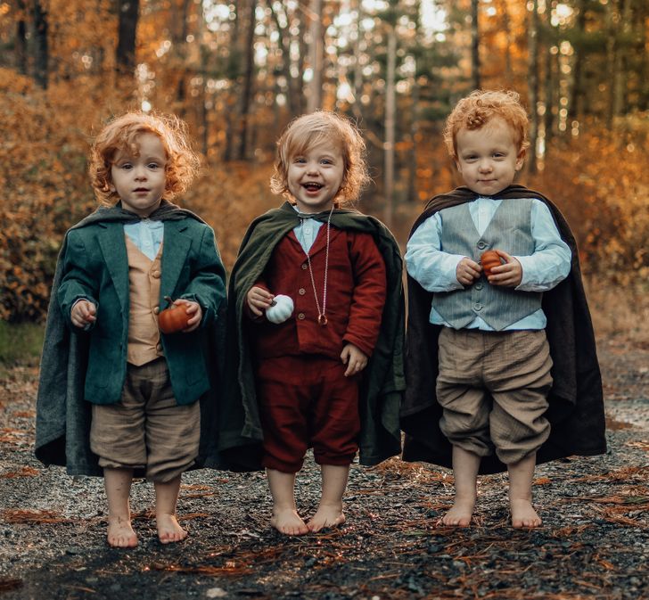 4. Kunde inte motstå att klä ut våra 2-åriga trillingar till hobbitar på Halloween.