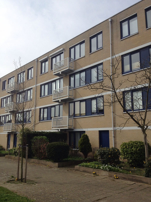 12. Balkonger till absolut ingen nytta